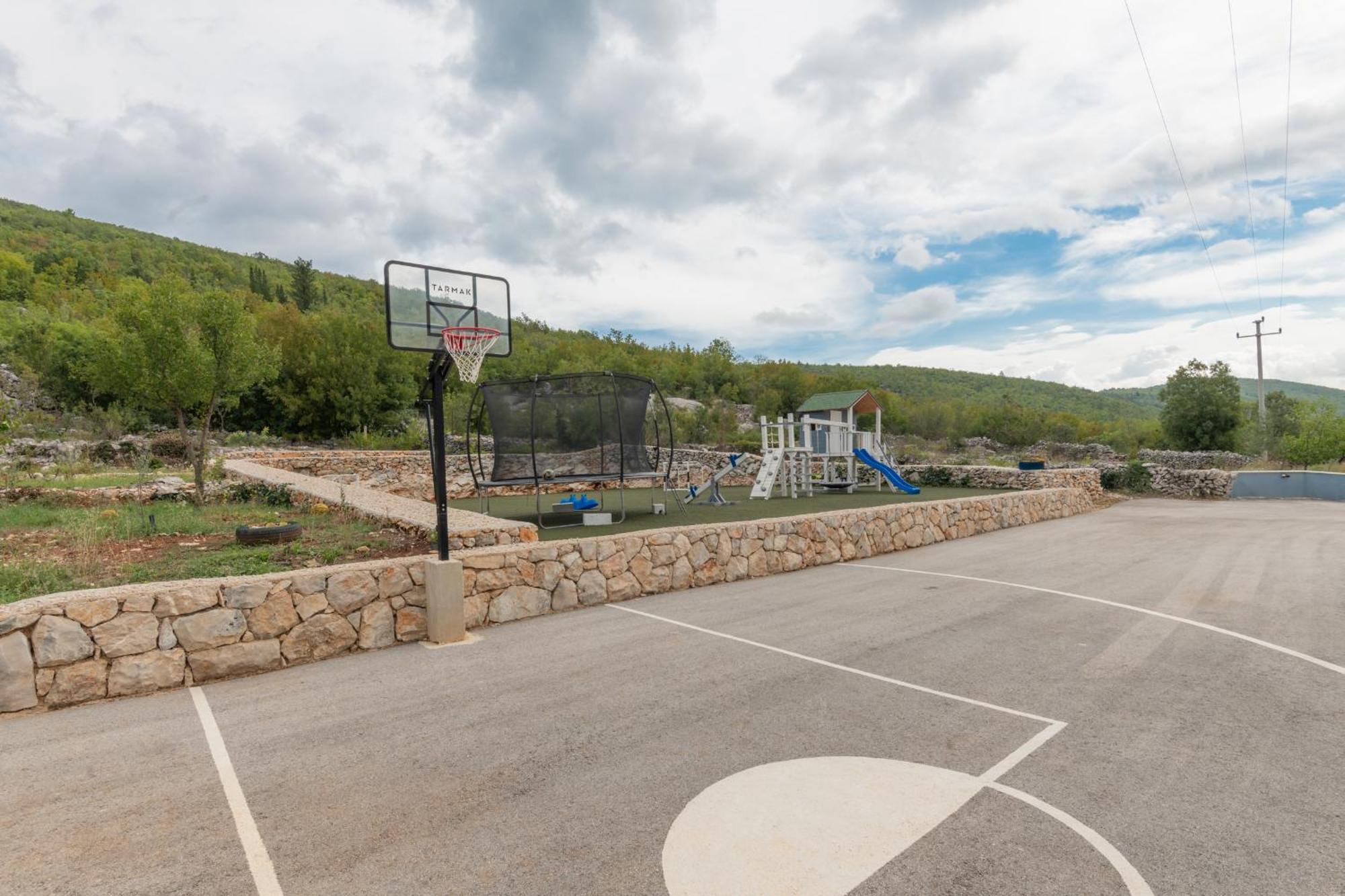 Villa Hill Stars, Makarska- Slivno Slivno  Eksteriør billede